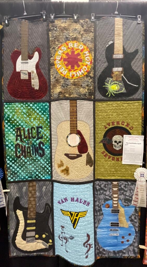 the guitfiddle quilt by wendy gatzke